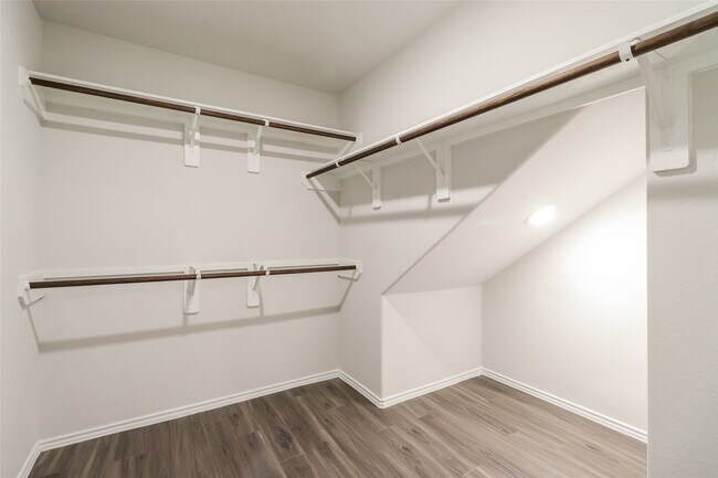 Building Photo - 2420 Bull Trout Dr