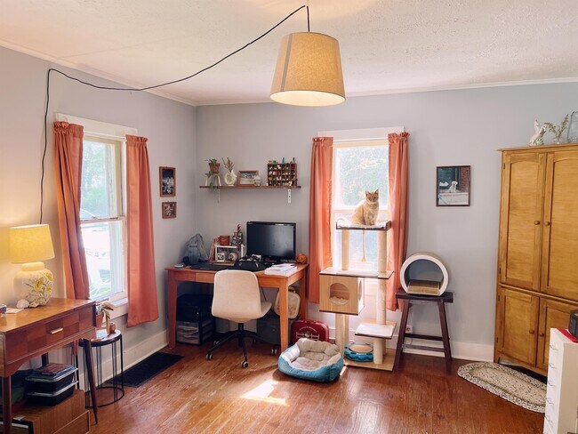 Foto del edificio - 1001 W Cottage Grove Ave