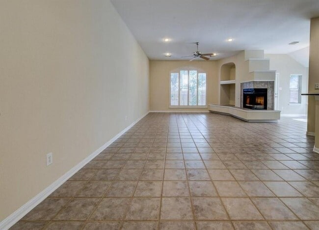 Building Photo - 15013 Cordero Dr