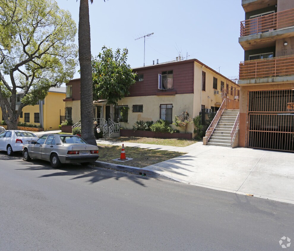 Foto principal - 325 S Occidental Blvd