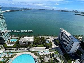 Foto del edificio - 480 NE 31st St