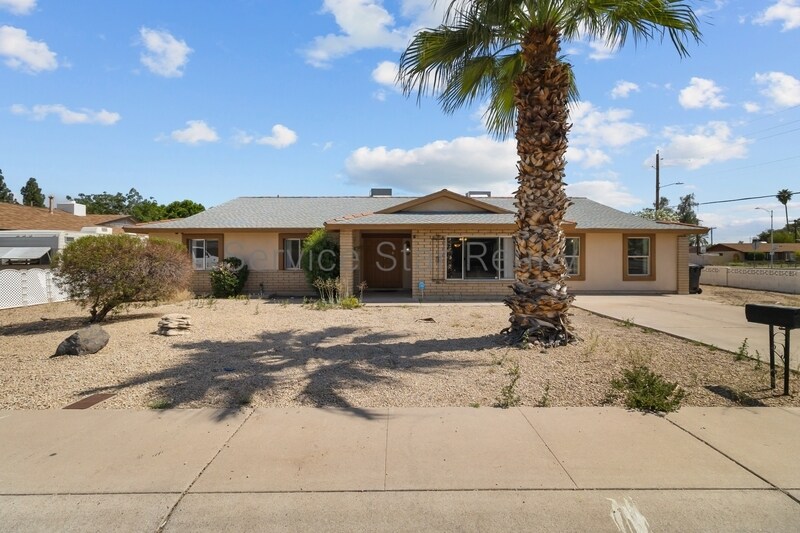 Primary Photo - 3455 W Kaler Dr