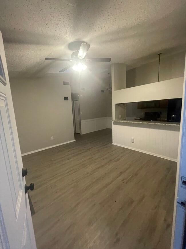 Building Photo - 622 Spirit Ct