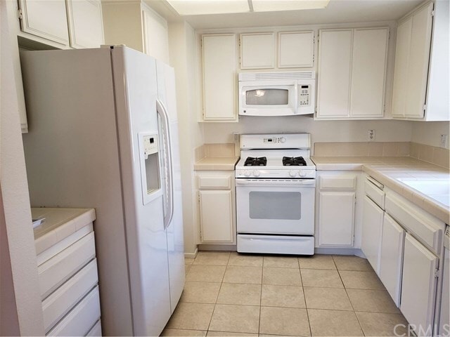 Primary Photo - 8932 Yolo Cir