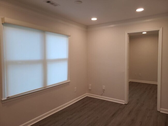 Building Photo - 3245 Mill Run
