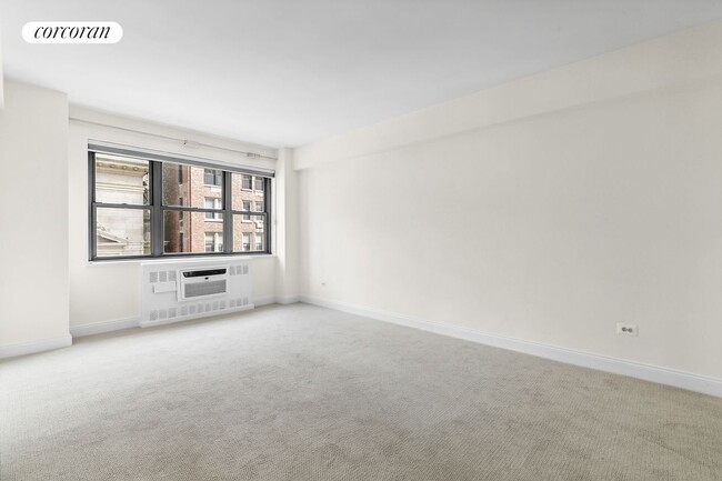 Building Photo - 136 E 76th St