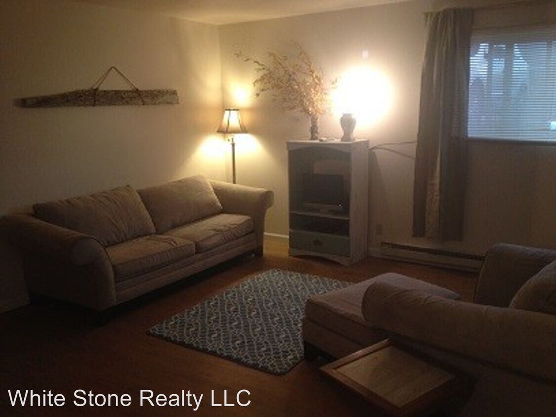 Primary Photo - 303 S 13th St