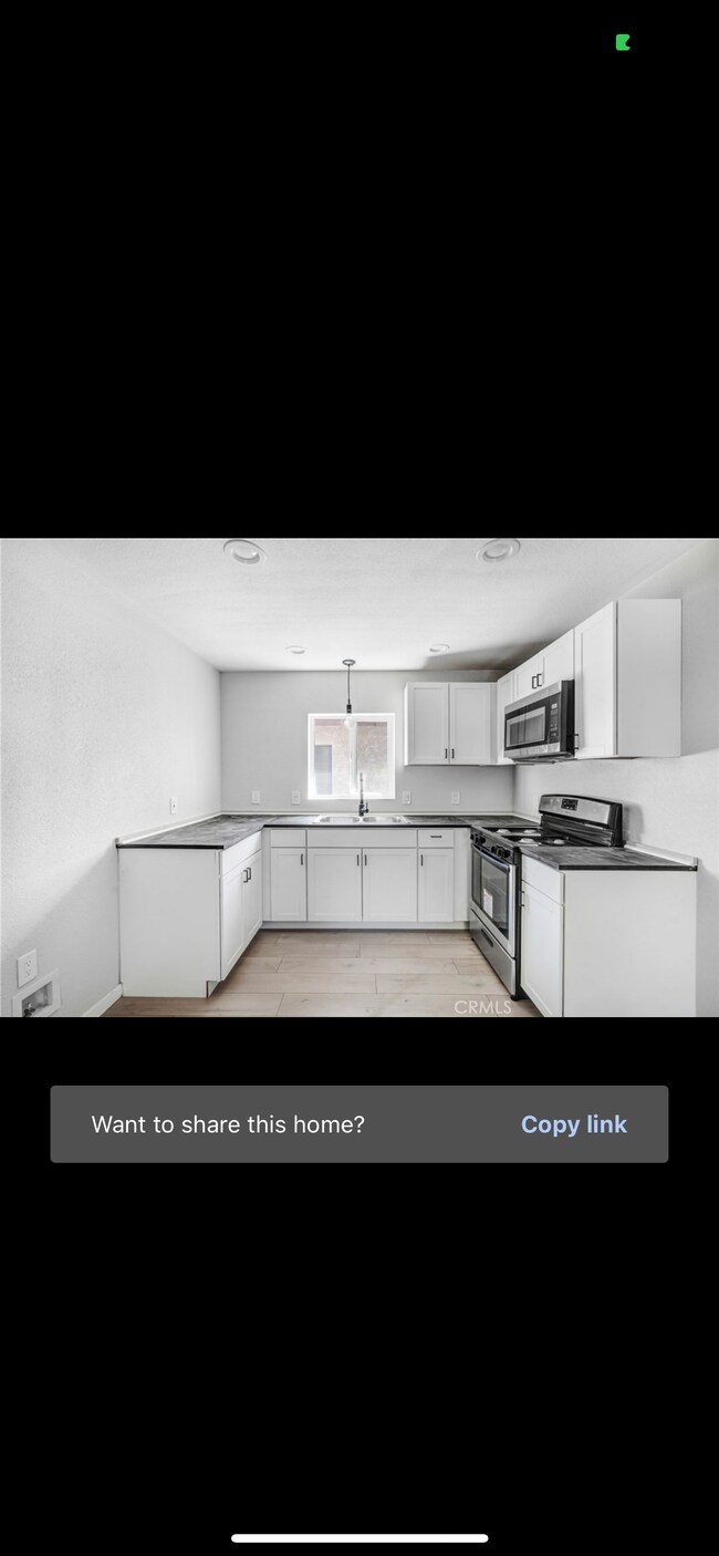Foto del edificio - 554 Roberds Ave N