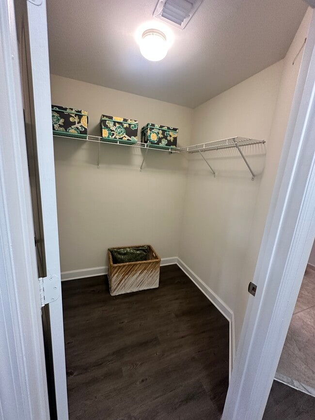 Building Photo - 10840 NW 79th St