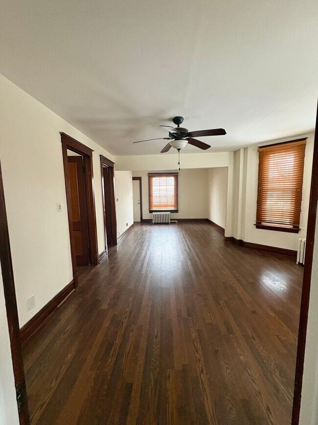 Foto del edificio - 7635 W Foster Ave