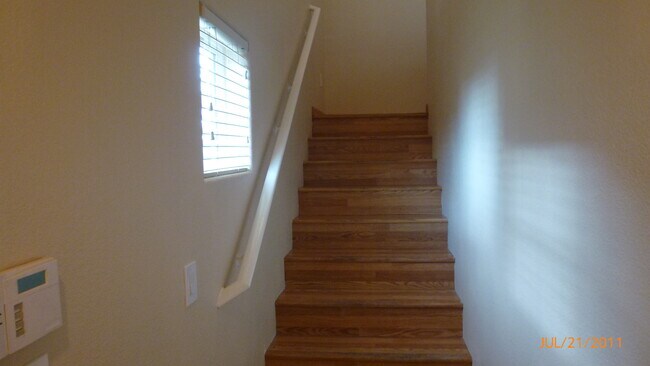 Building Photo - 6146 Pine Villa Ave