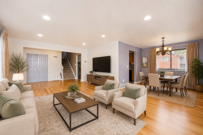 Foto del edificio - Trailside Littleton Living Near Chatfield Reservoir 6-Bedroom with 4 Full Baths
