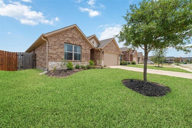 Building Photo - 23810 Piedmont Forest Dr