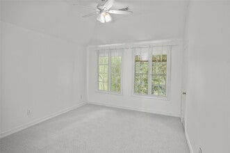 Building Photo - 4006 Chatham Ln