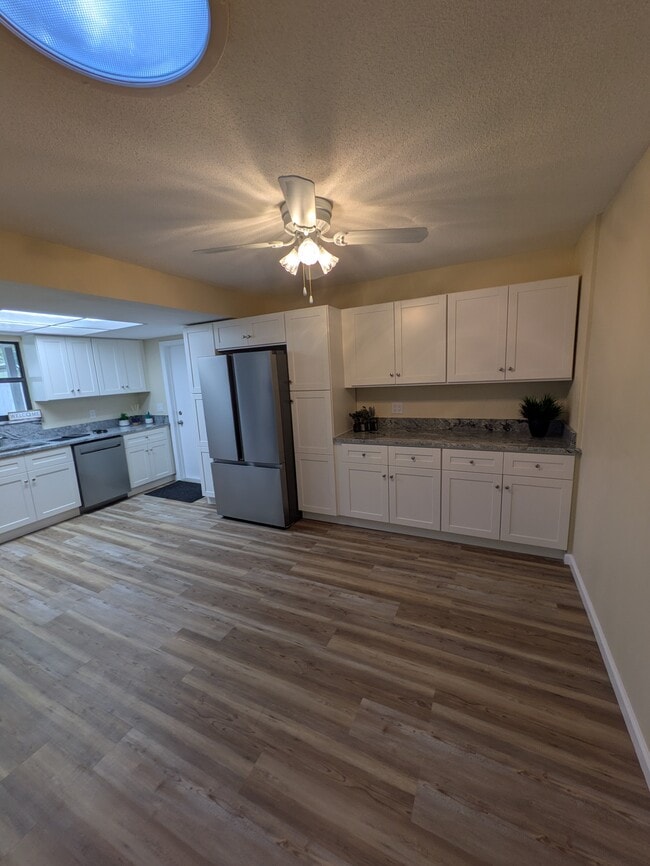 Foto del edificio - 349 Water Oak Ln