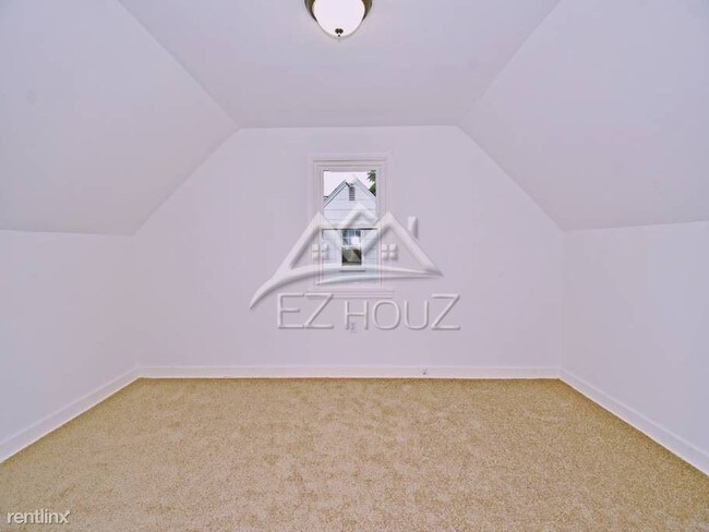 Foto del edificio - 3 br, 1 bath House - 3505  N Rolling Rd