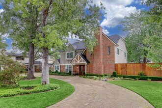 Building Photo - 1618 Hillendahl Blvd