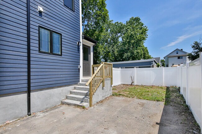 Foto del edificio - 120 Jerome St