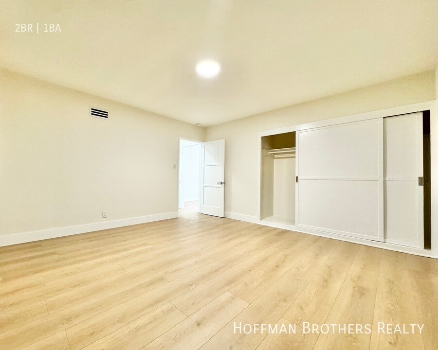 Foto del edificio - 356 Rexford Dr