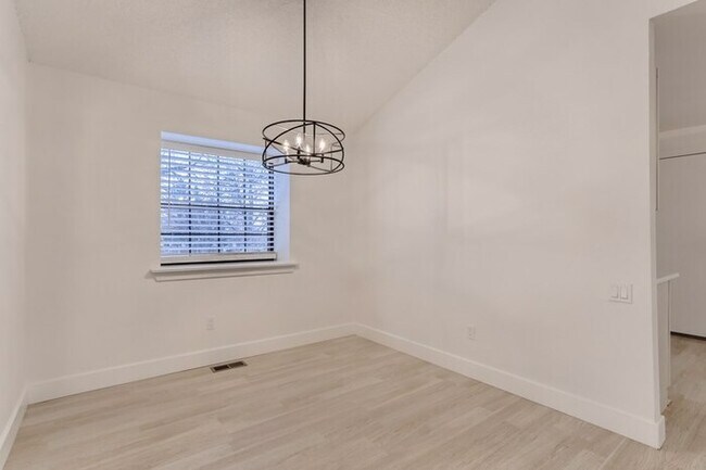 Foto del edificio - 2849 S Richfield Way, Aurora, CO, 80013