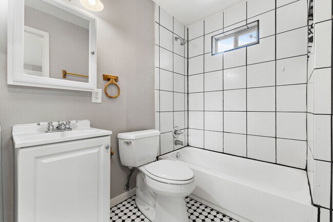 Foto del edificio - 330 Gem Ln