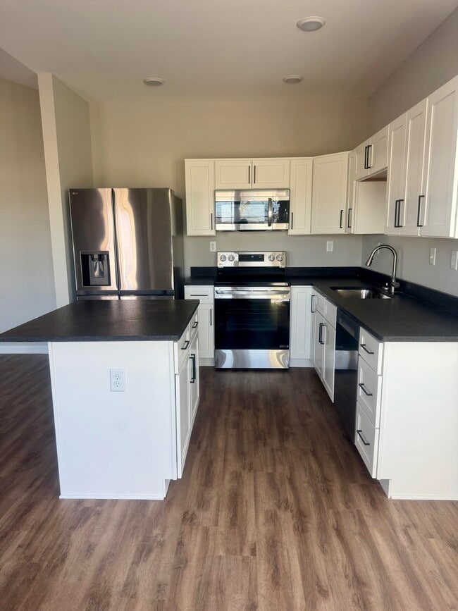 Building Photo - 100 Sidewinder Dr