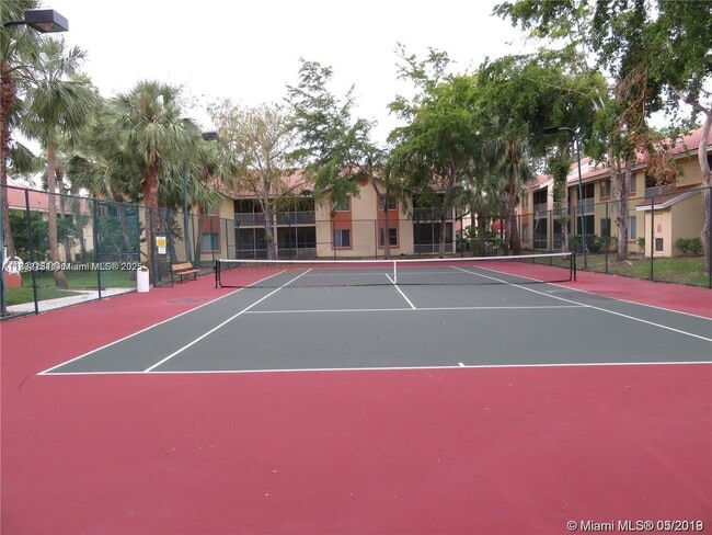 Building Photo - 937 Coral Club Dr