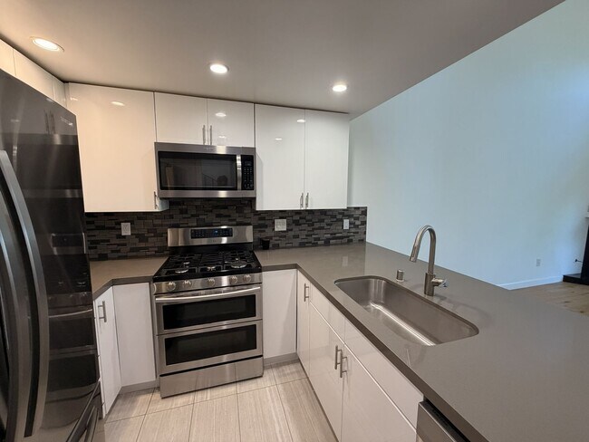 Foto del edificio - 8707 Falmouth Ave