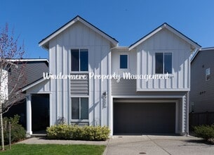 Building Photo - 4441 Hibiscus Cir SW
