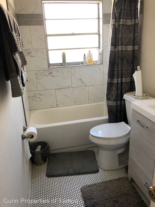 Foto del edificio - 3 br, 1 bath House - 10107 N. Florence  Ave