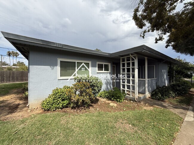 Building Photo - Charming 2bd/1ba Patio Home with Garage in...