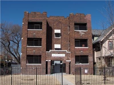 Building Photo - Lindale