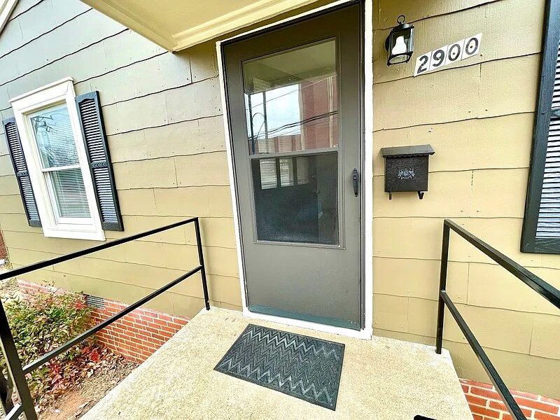 Building Photo - 2900 Lawndale Dr