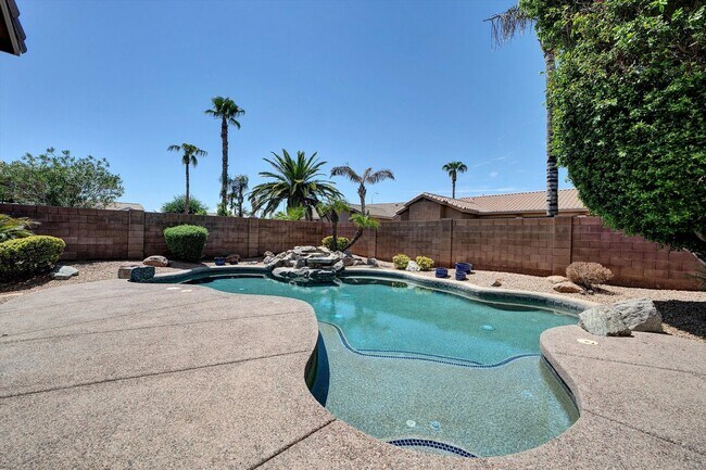 Photo - For Lease $3,300 Spacious 4-Bedrooms Plus ... House