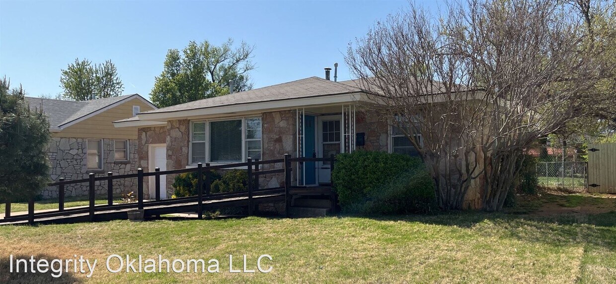 Primary Photo - 2 br, 1 bath House - 1351 Lafayette Dr.