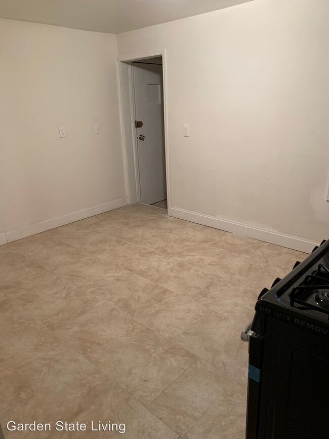 Foto del edificio - 3 br, 1 bath House - 259 S 18th St