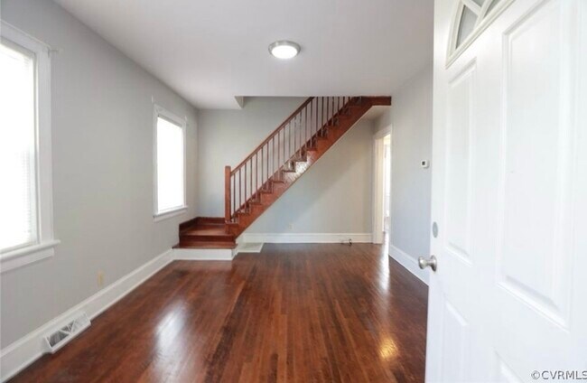 Foto del edificio - 3622 Harris Ave