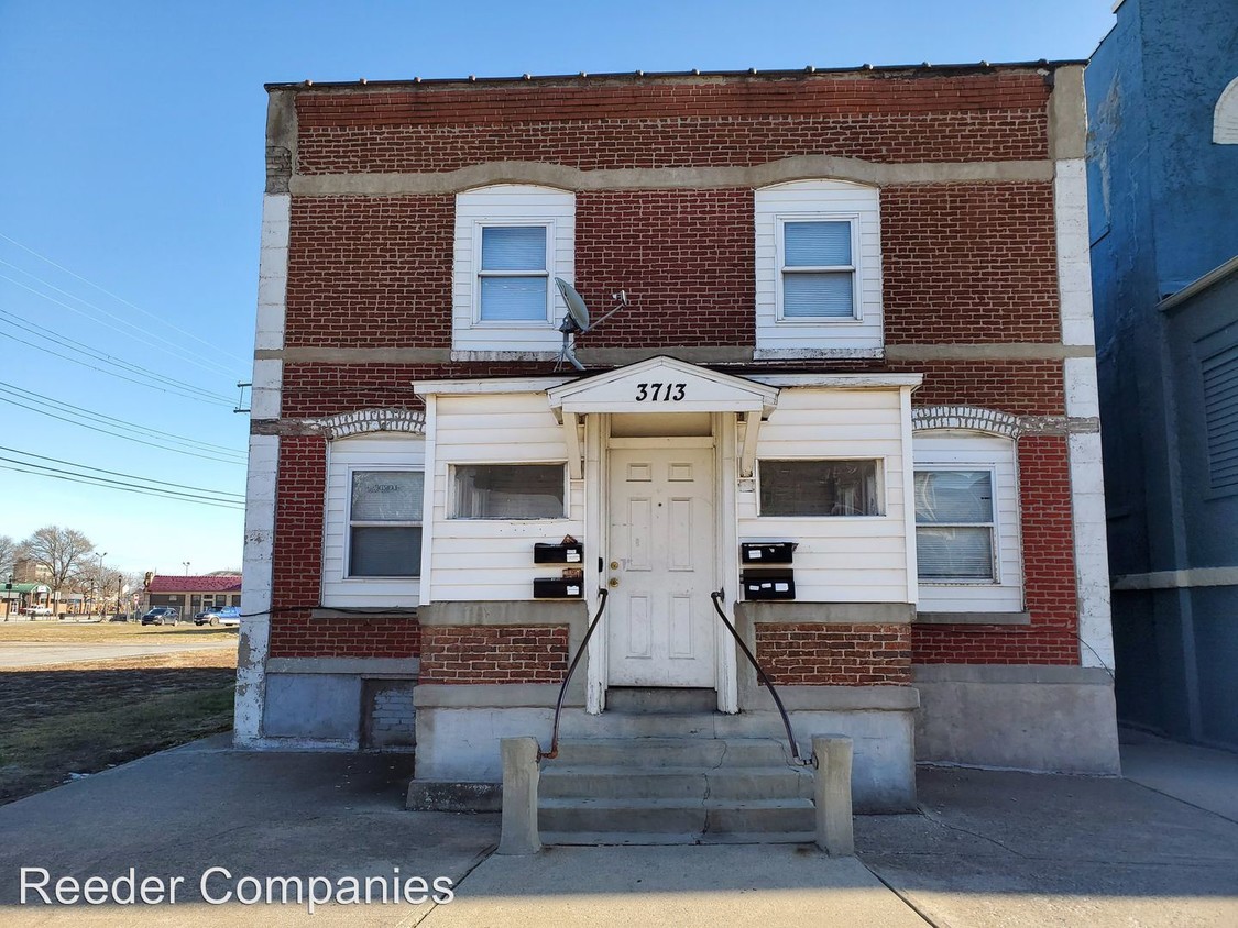Primary Photo - 3713 Grand Blvd