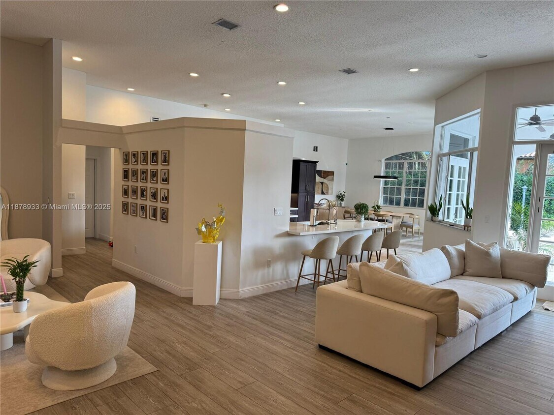Foto principal - 14601 SW 99th Ave