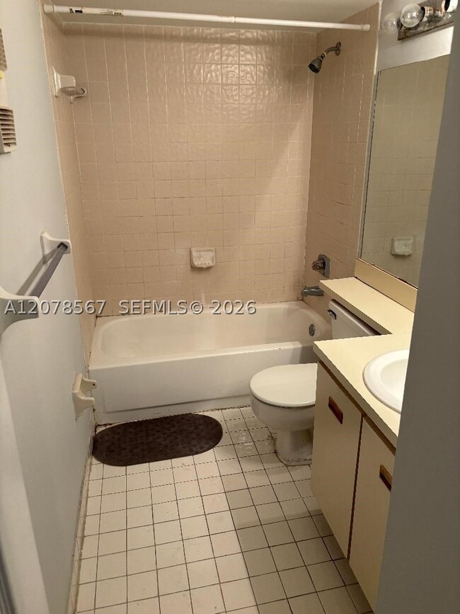 Building Photo - 1157 NE 210th Terrace