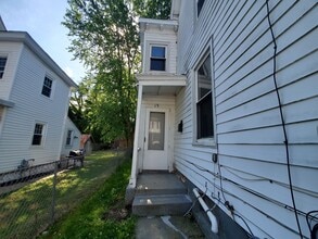 Building Photo - 19-21-21 Taylor St