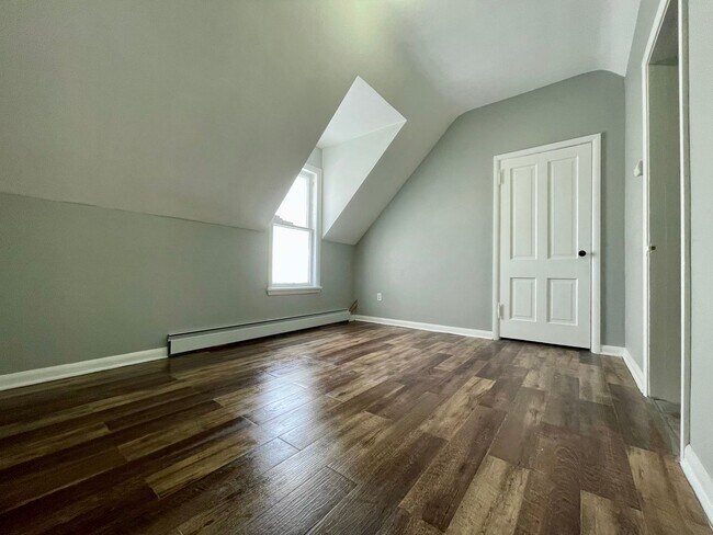 Foto del edificio - 349 6th Ave S