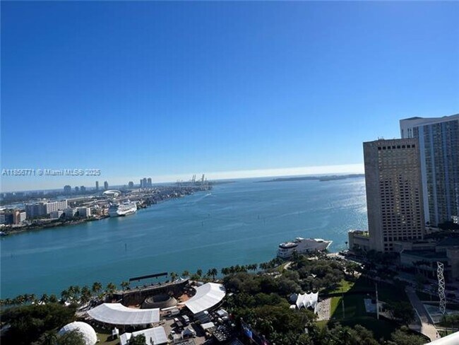 Foto del edificio - 50 Biscayne Blvd