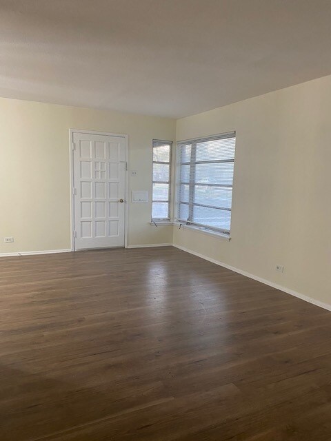 Foto del edificio - 154 Greenhaven Dr