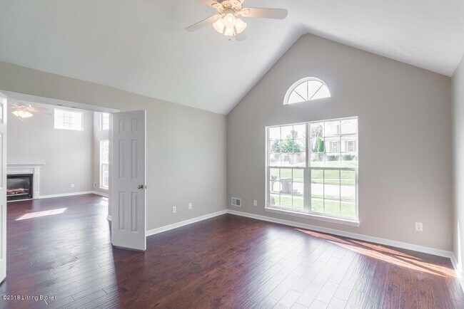Foto del edificio - 10503 Hite Creek Rd