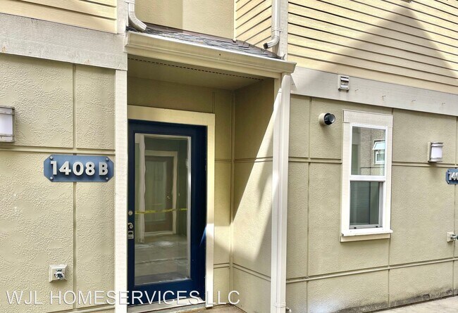Building Photo - 3 br, 2.5 bath House - 1408 NW 64th St Unit B