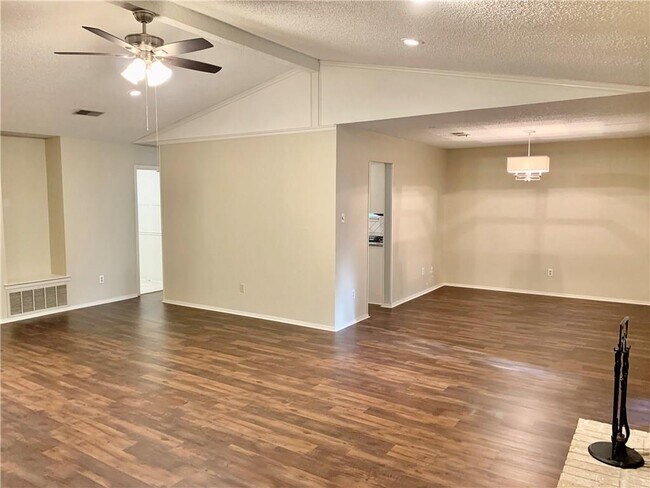 Building Photo - 5415 Badger Bend