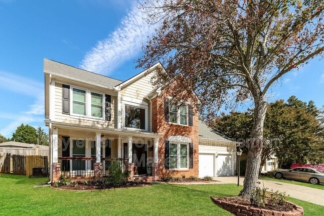 Building Photo - 2311 Parkside Walk