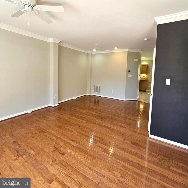 Foto del edificio - 43226 Kelly Terrace