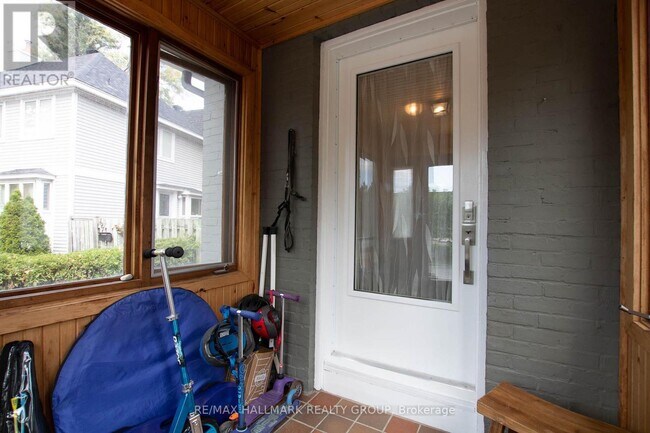 Photo du bâtiment - 195 Springfield Rd